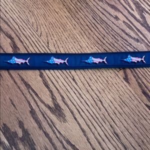 Vineyard Vines sword fish flag belt